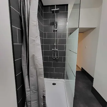 Apartamento Deguise 9 *